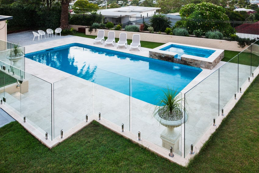 Modern pool with glass pool fence — Darwin Fibreglass Pools & Spas In Winnellie, NT