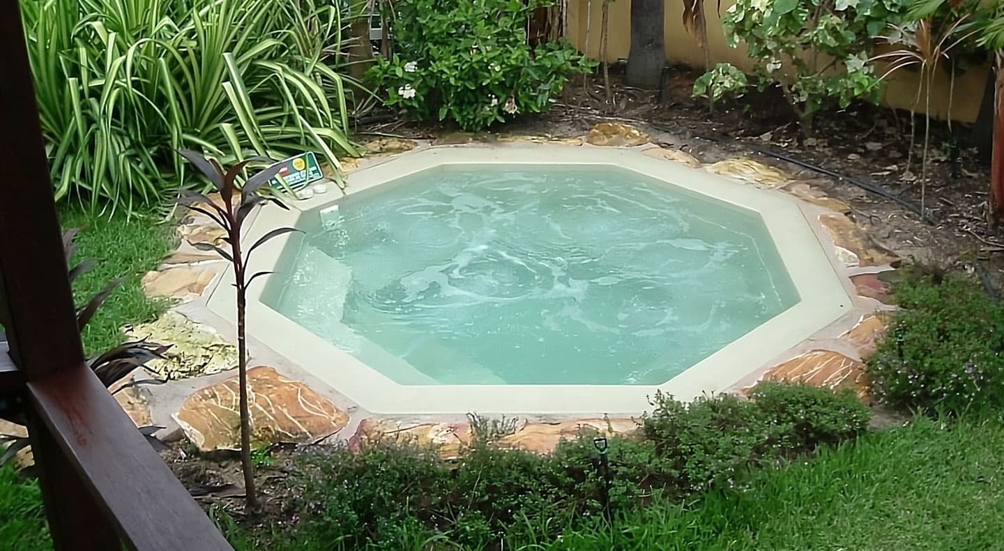 Supreme Spa Pool — Darwin Fibreglass Pools & Spas In Winnellie, NT